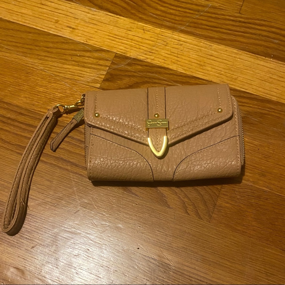 Wristlet